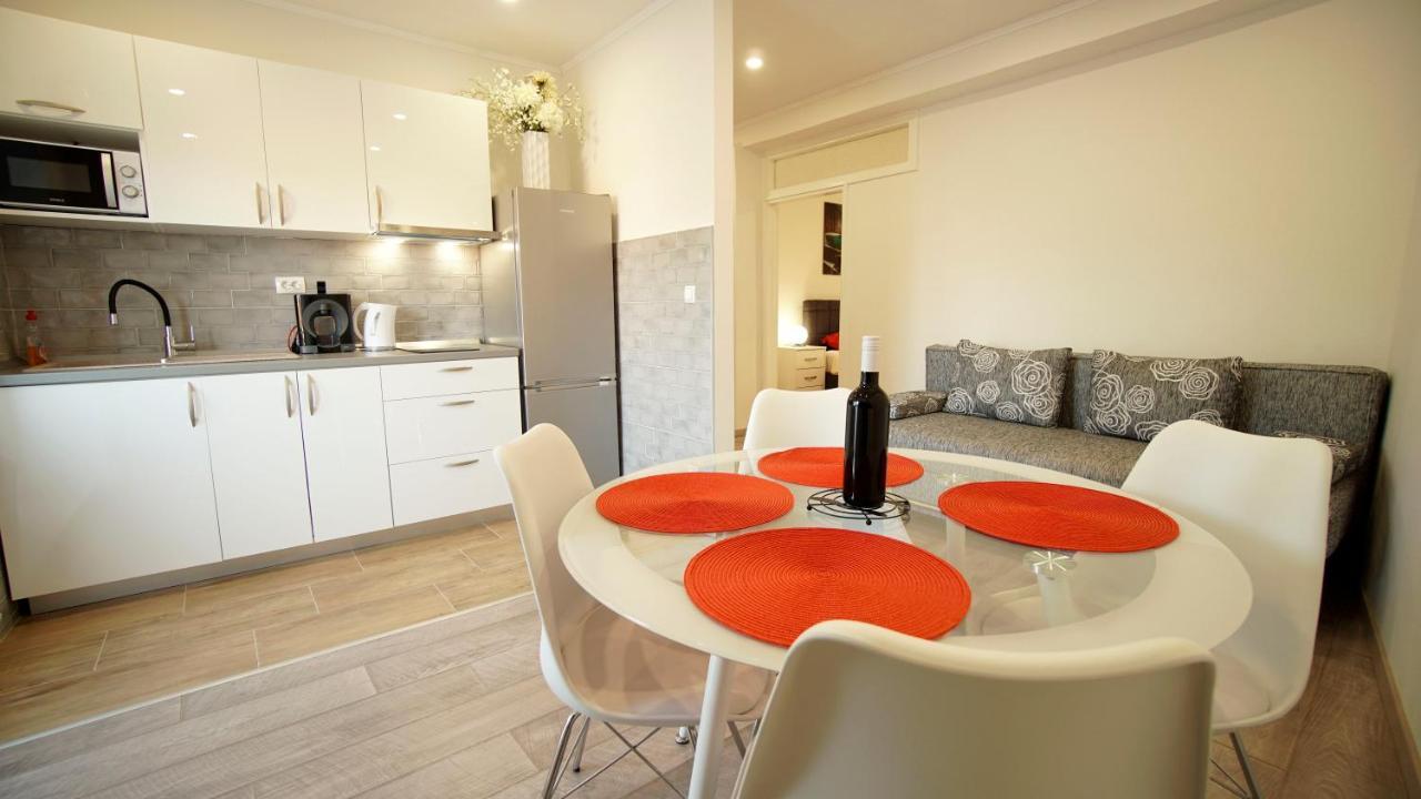 Apartment Caramela Nin Exterior foto